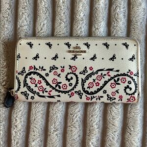 Coach‎ Butterfly Bandana Accordian Zip Wallet